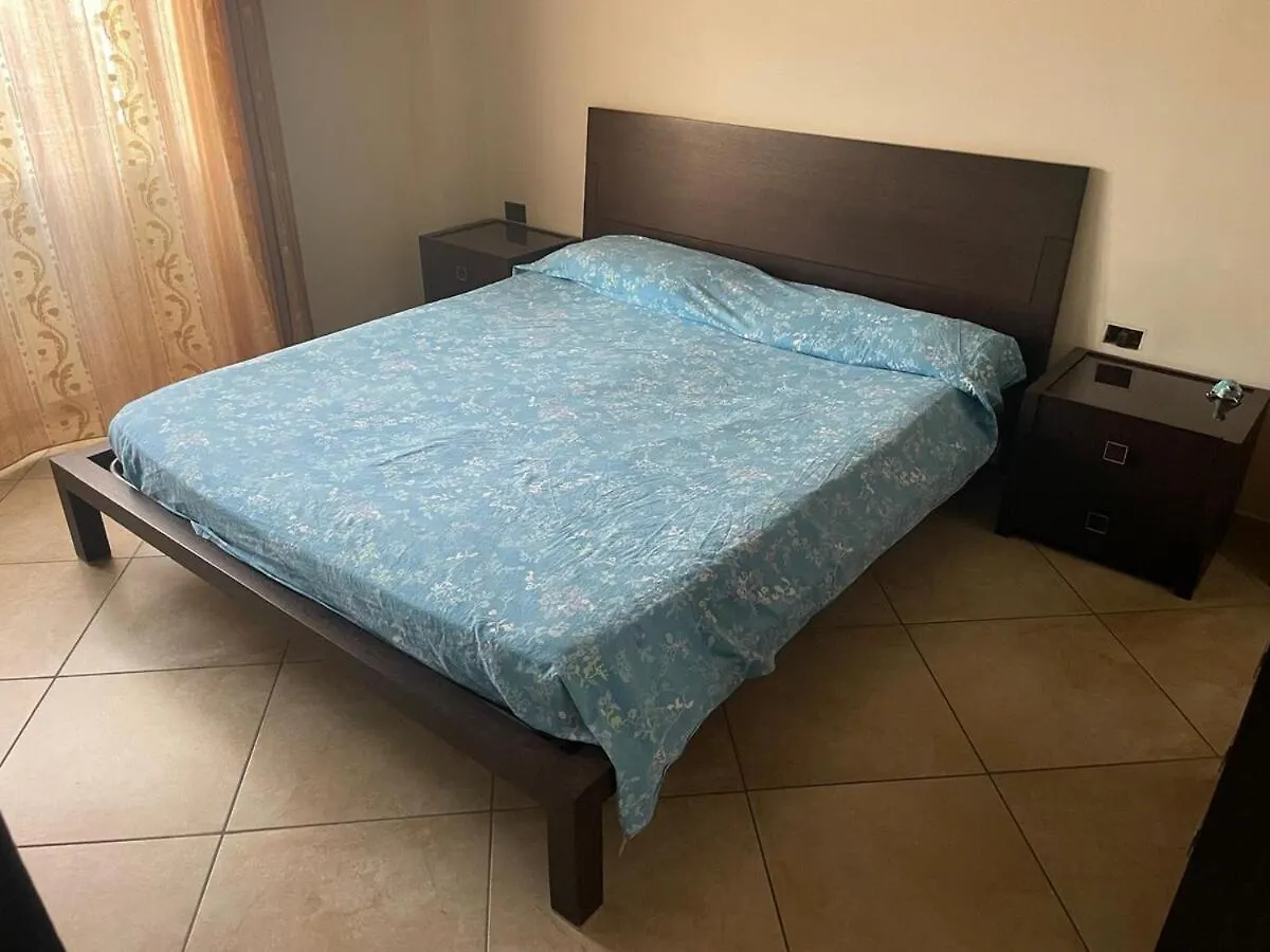 Da Vinci Room A In Shared Apartment Da Vinci Room A In Appartamento Condiviso Arzano Italy